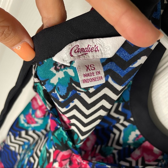 Floral Blouse - Picture 4 of 4